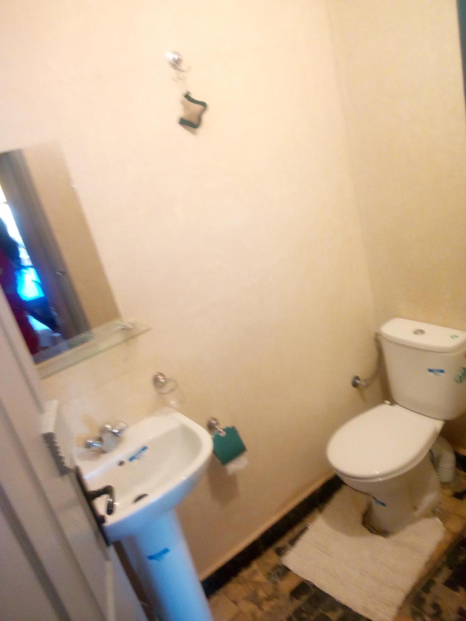 Le Petit Jardin Bed & Breakfast Demnat Room photo